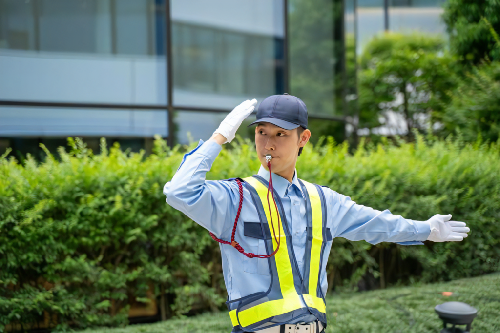 なぜ？警備員がクレームを言われる理由